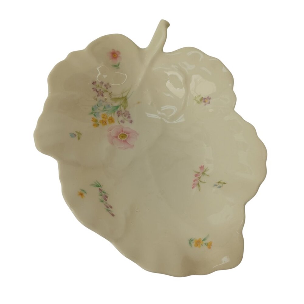 Mikasa Leaf Shaped Dish Gentle Breeze Ivory Bone China Trinket Dish Nut Candy - Picture 16 of 16